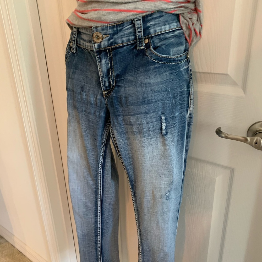 🛍 👖 Ariya Jeans